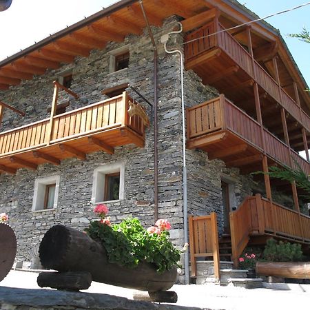 Le Petit Coeur Residence De Montagne La Salle Exterior photo
