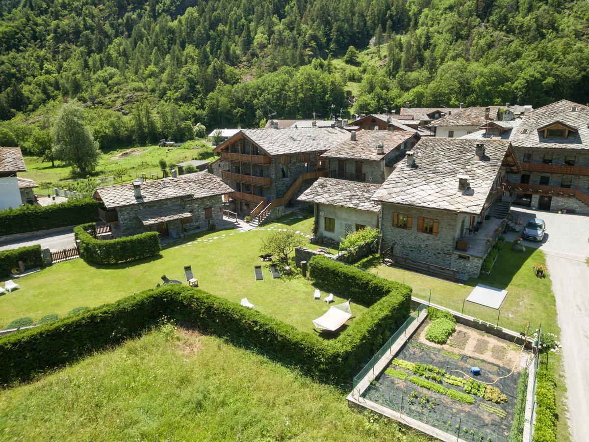 Le Petit Coeur Residence De Montagne La Salle Exterior photo